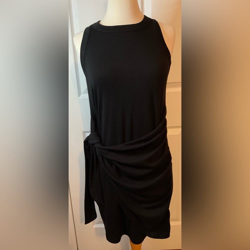 Liyo Hon Black Crew Neck Sleeveless Tie Waist Bodycon Slimming Dress Size Medium